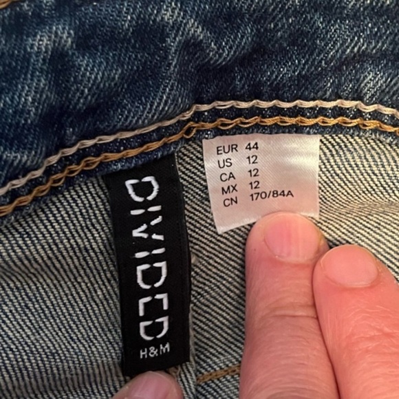 H&M Divided Classic Blue Women's Jeans - Size 12 - Picture 3 of 5
